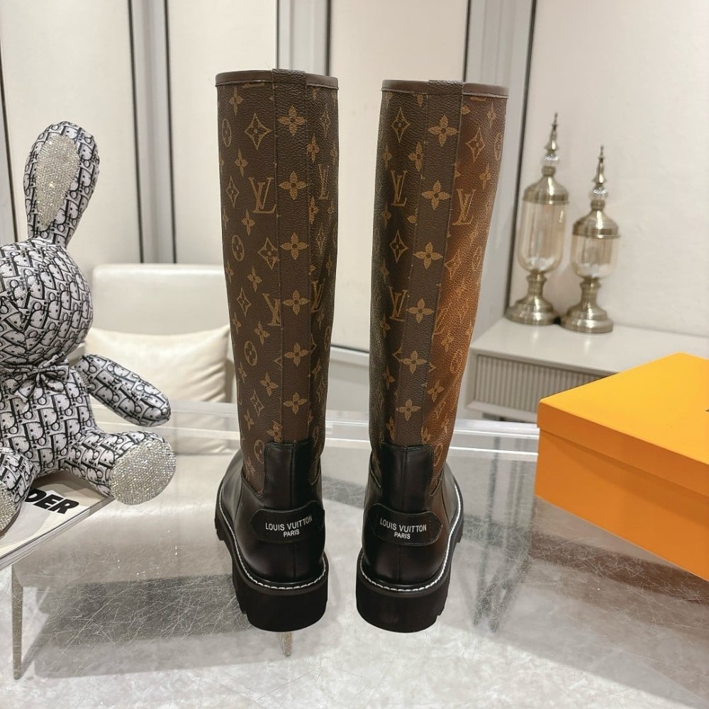 L0vis Vvtt0n Lv Squad High Boot Monogram Brown