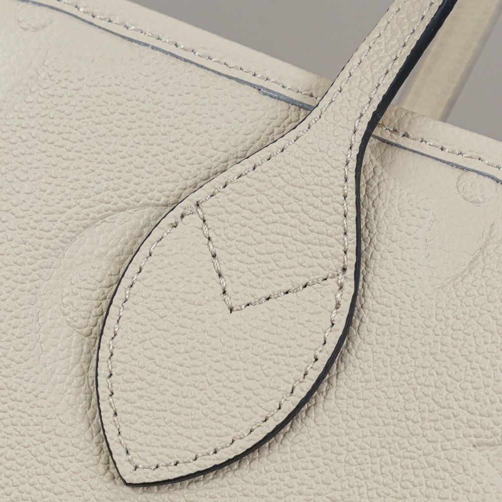 L0vis Vvtt0n Neverfull MM Crème Beige 31Cm M46676