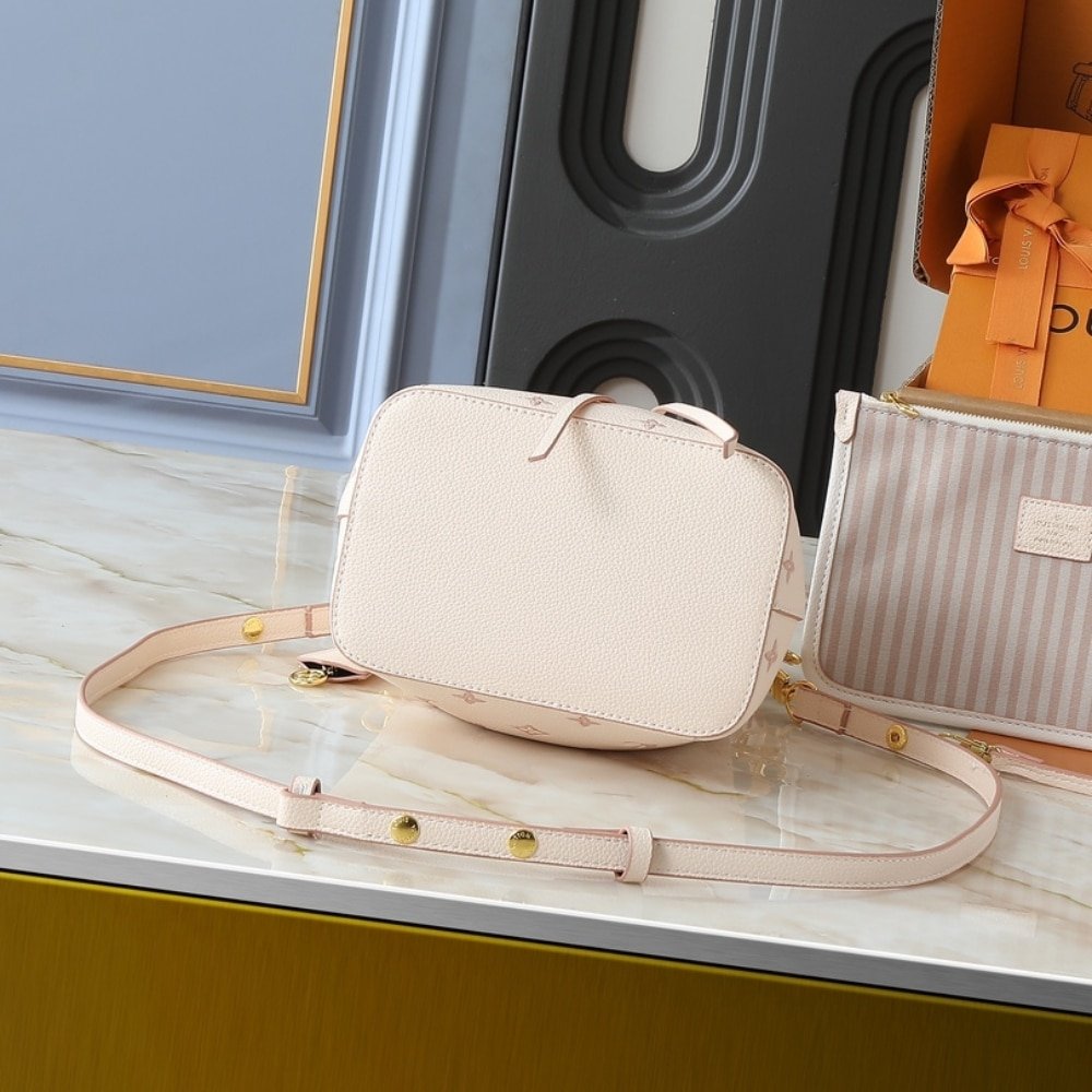 L0vis Vvtt0n Neonoé BB Bag Eden Beige 20Cm M14401