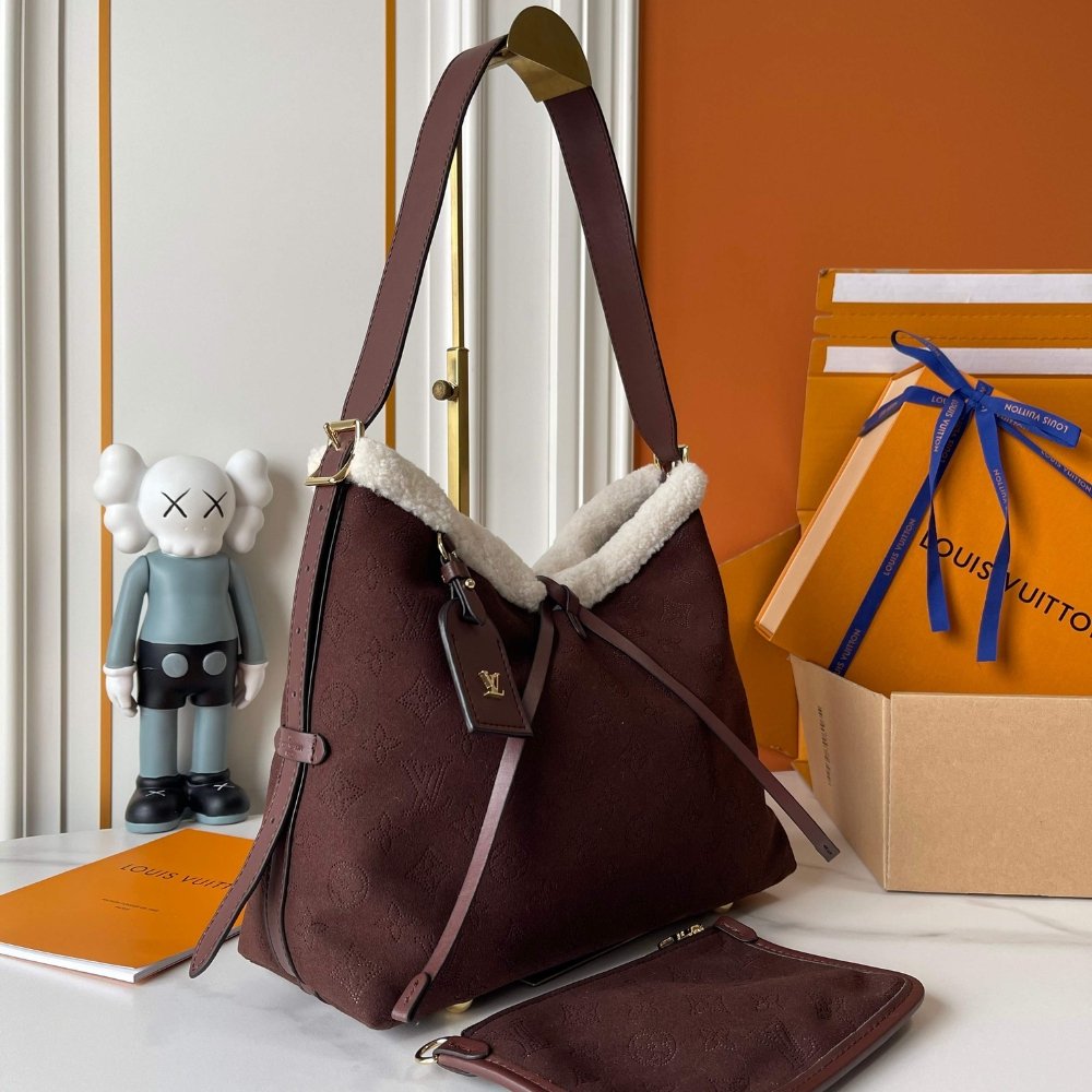 L0vis Vvtt0n Carryall PM Chocalate Brown 29Cm M26421