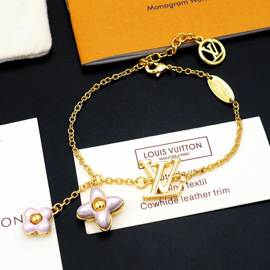 L0vis Vvtt0n Lv Floragram Bracelet Gold M1738A