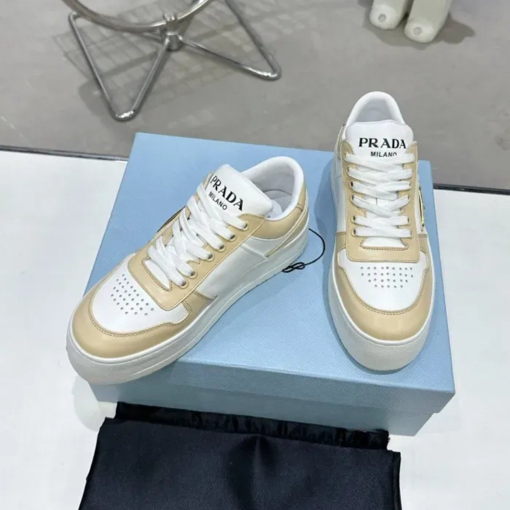 Pra*a Downtown Bold Leather Sneakers Desert And White 1E792M 3Lpg F0P09 F 050