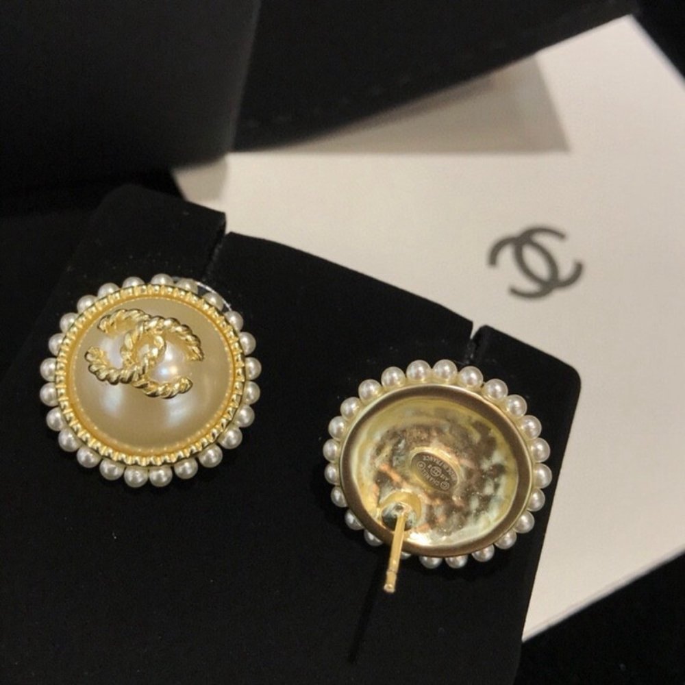 Ch**el Button Pearl Earrings