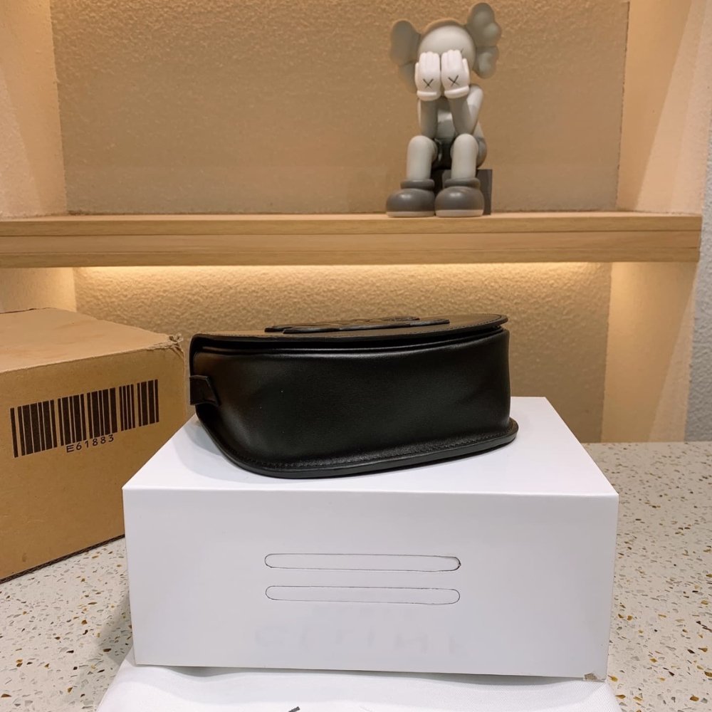 Ce1i*e Folco Cuir Triomphe In Smooth Black 18Cm 198263Du3 38No