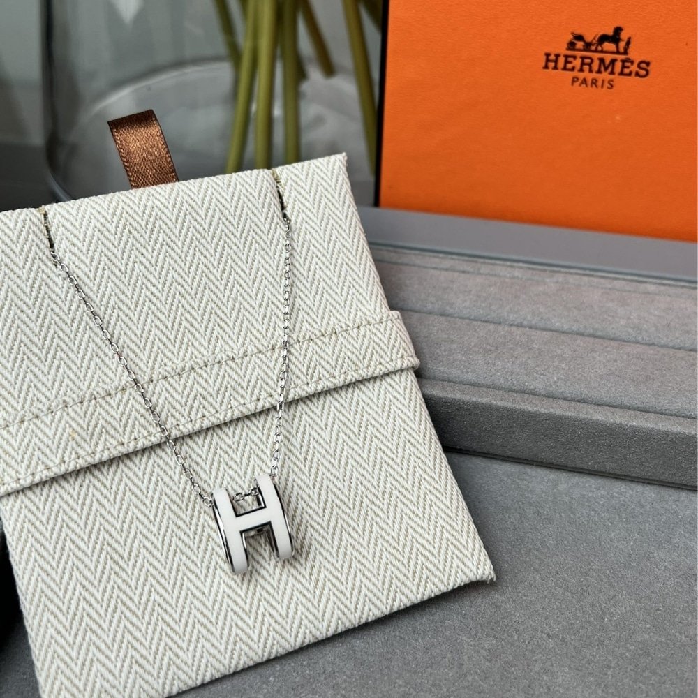 H**me5 Mini Pop H Pendant Necklace White And Silver