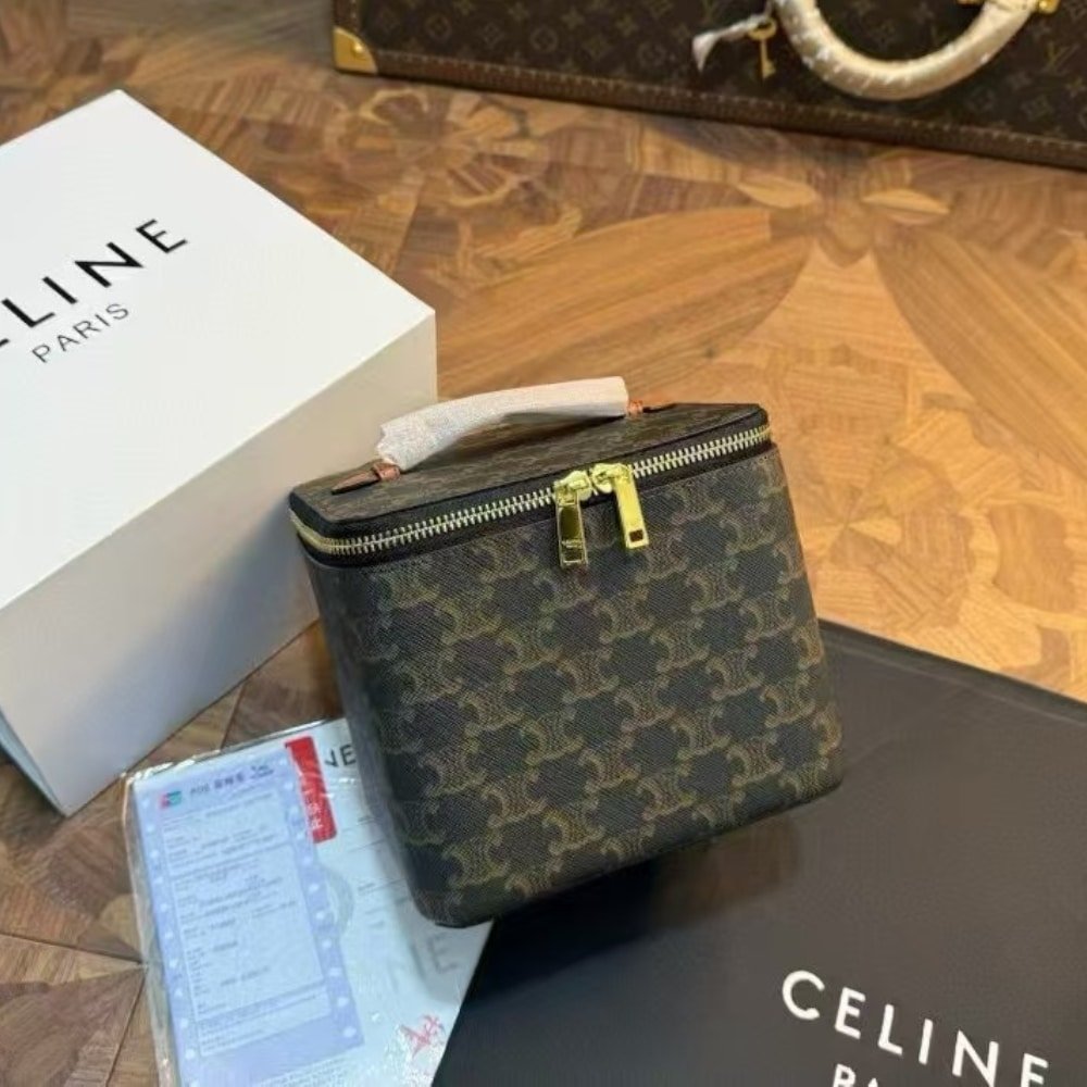Ce1i*e Square Vanity Case In Triomphe Canvas And 18Cm