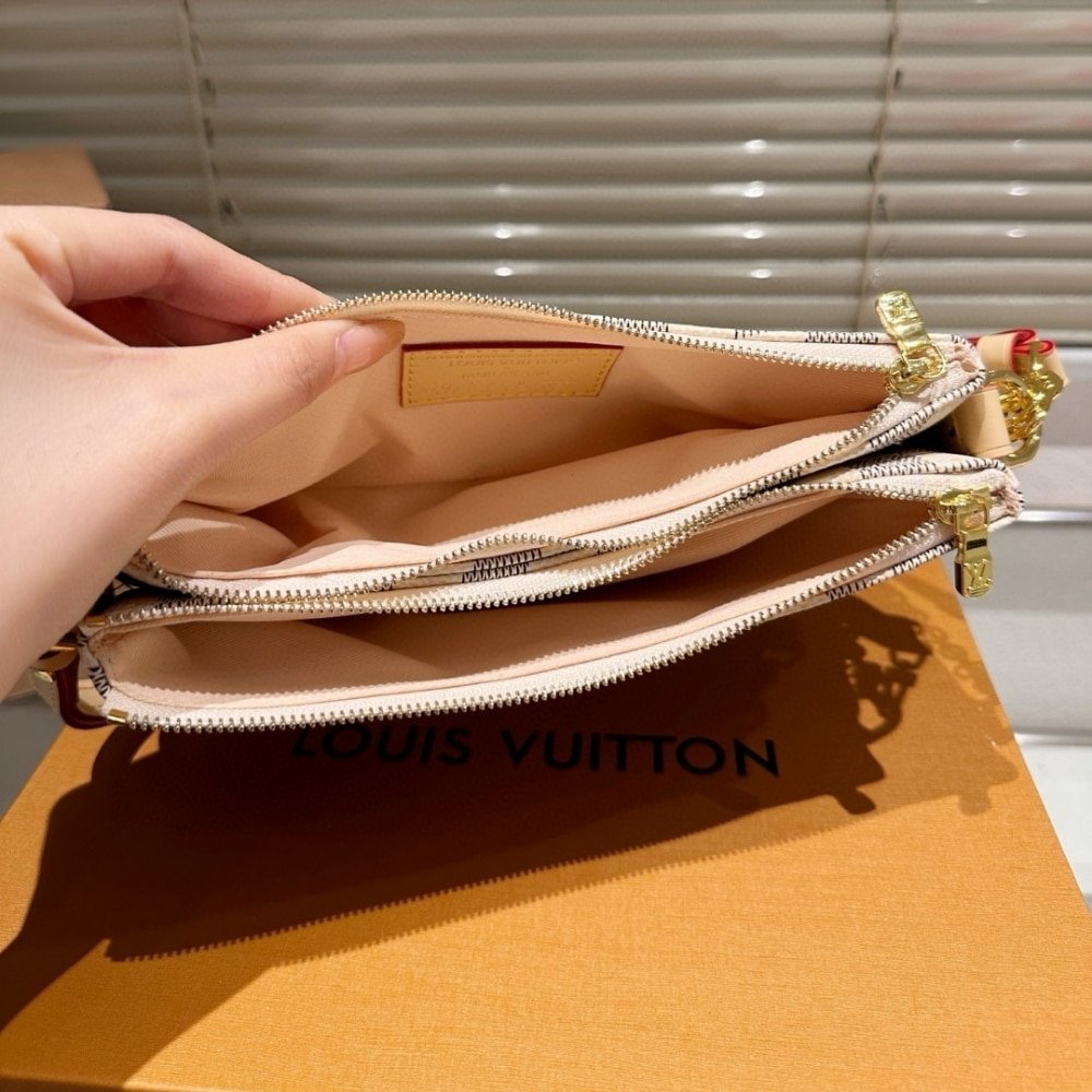 L0vis Vvtt0n Pochette Liv Damier Azur 24Cm N00228