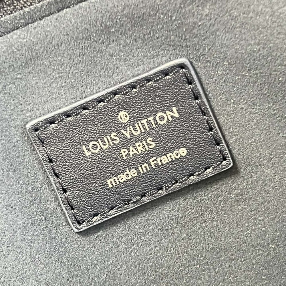 L0vis Vvtt0n Coussin PM Blue 26Cm M20379