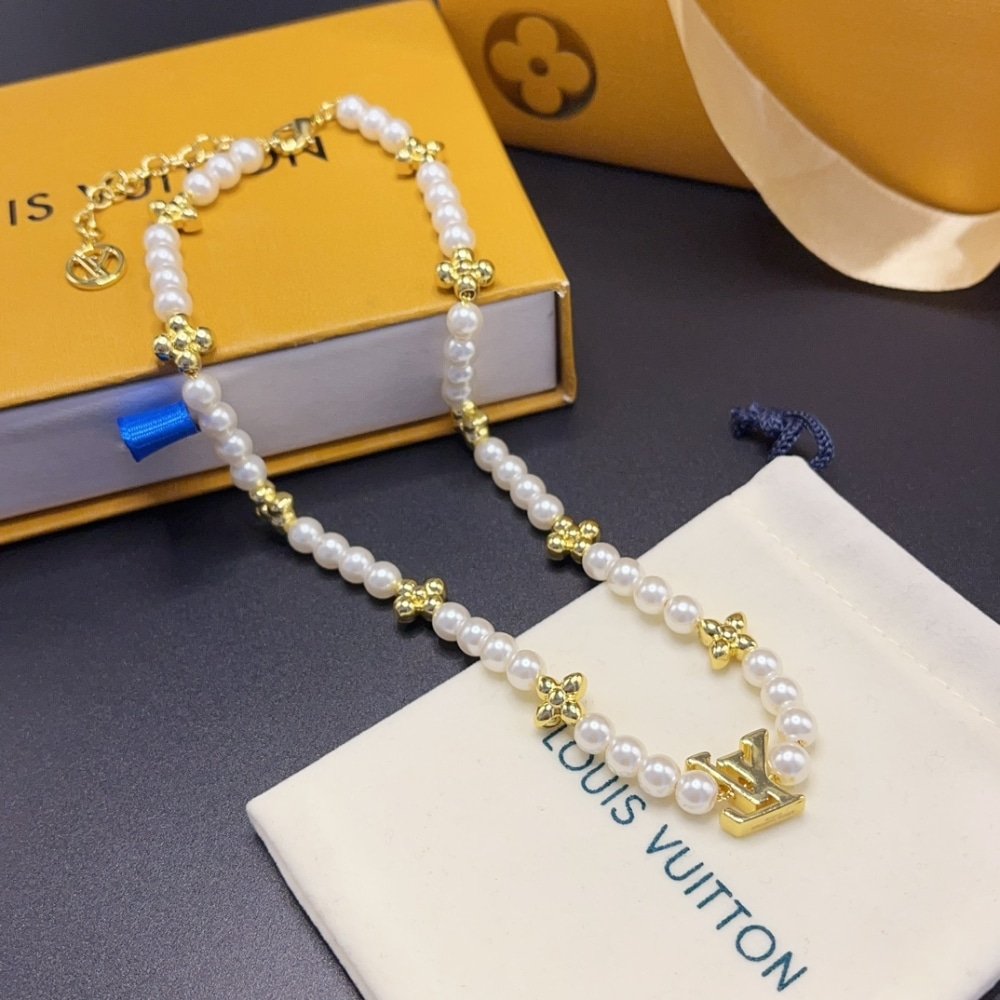 L0vis Vvtt0n My Lv Pearl Necklace M01990
