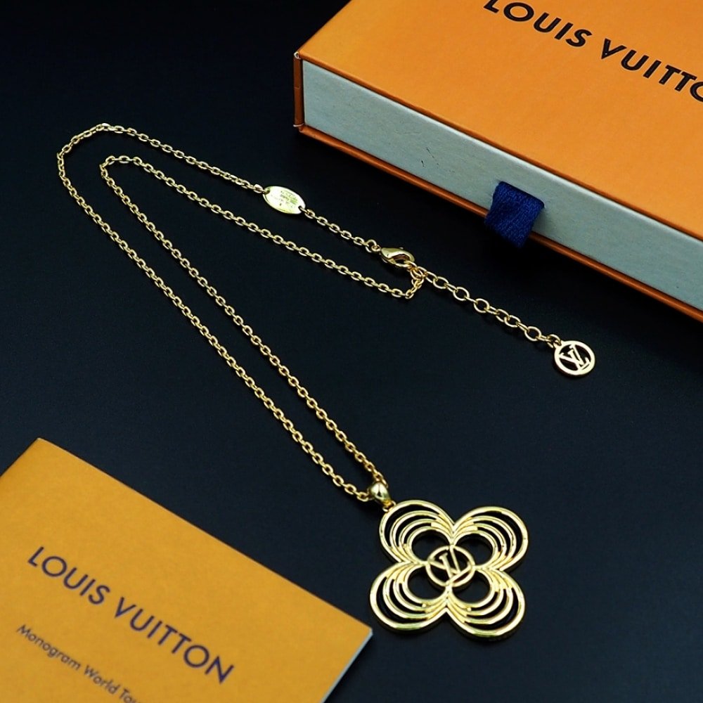 L0vis Vvtt0n Lv Breeze Pendant Gold M02805
