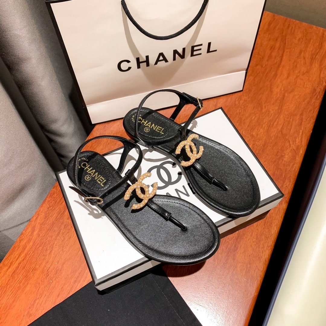 Ch**el Gold Pearl Cc Logo Thong Sandals Black