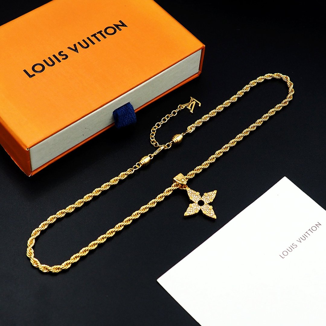 L0vis Vvtt0n Lv Rope Pendant Necklace Gold M01751
