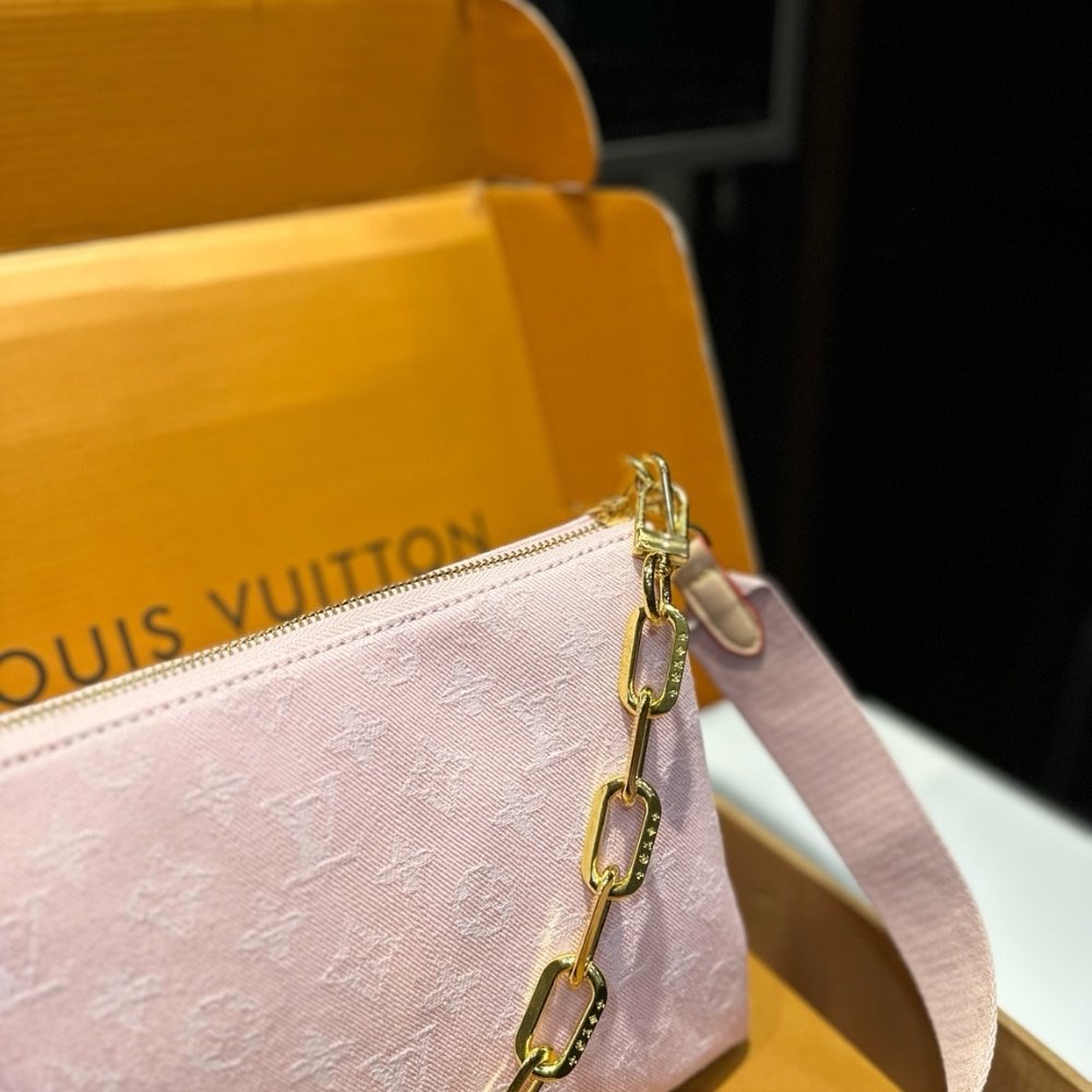 L0vis Vvtt0n Coussin PM Washed Pink 25Cm M13313