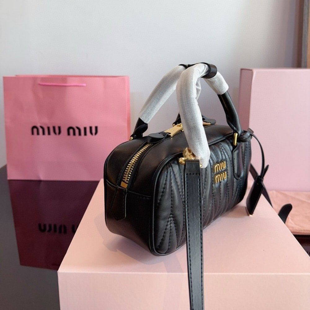 M1um1u Arcadie Matelassé Nappa Bag Black 22Cm 5Bb142 N88 F0002 V Oon