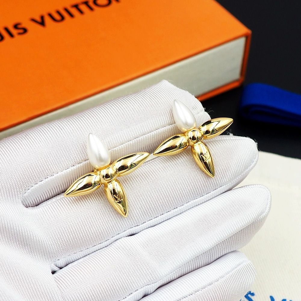 L0vis Vvtt0n L0visette Earrings Gold And Pearly White M00950