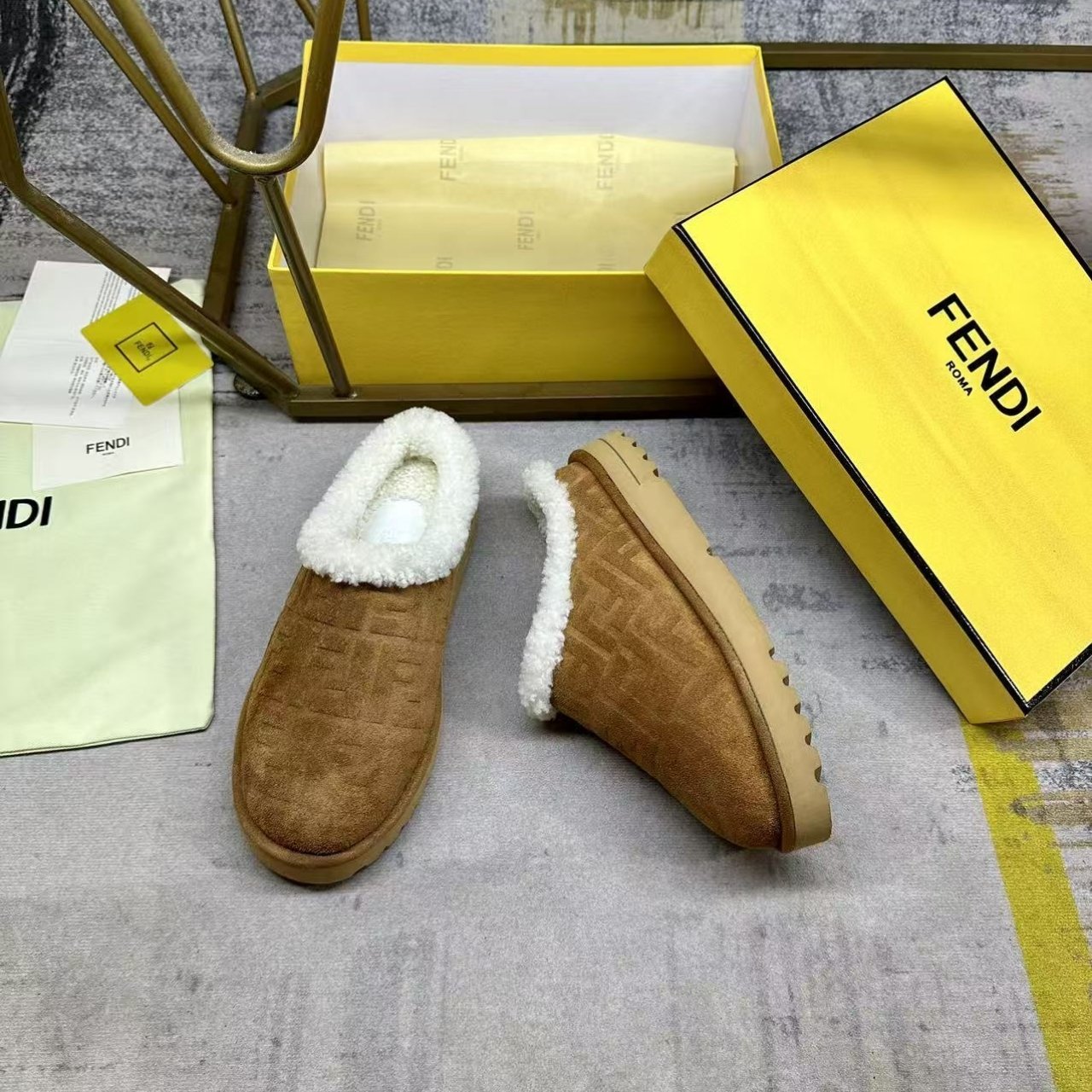 F**di Sabot Suede Sandals Brown 7D1823Asa1F0C23