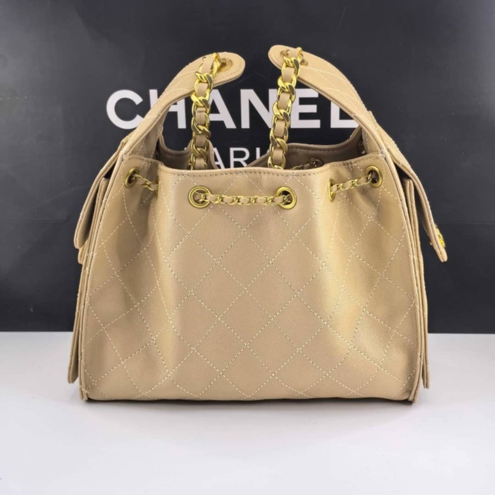Ch**el 25 Small Handbag Grained And Gold Tone Metal Beige 26Cm