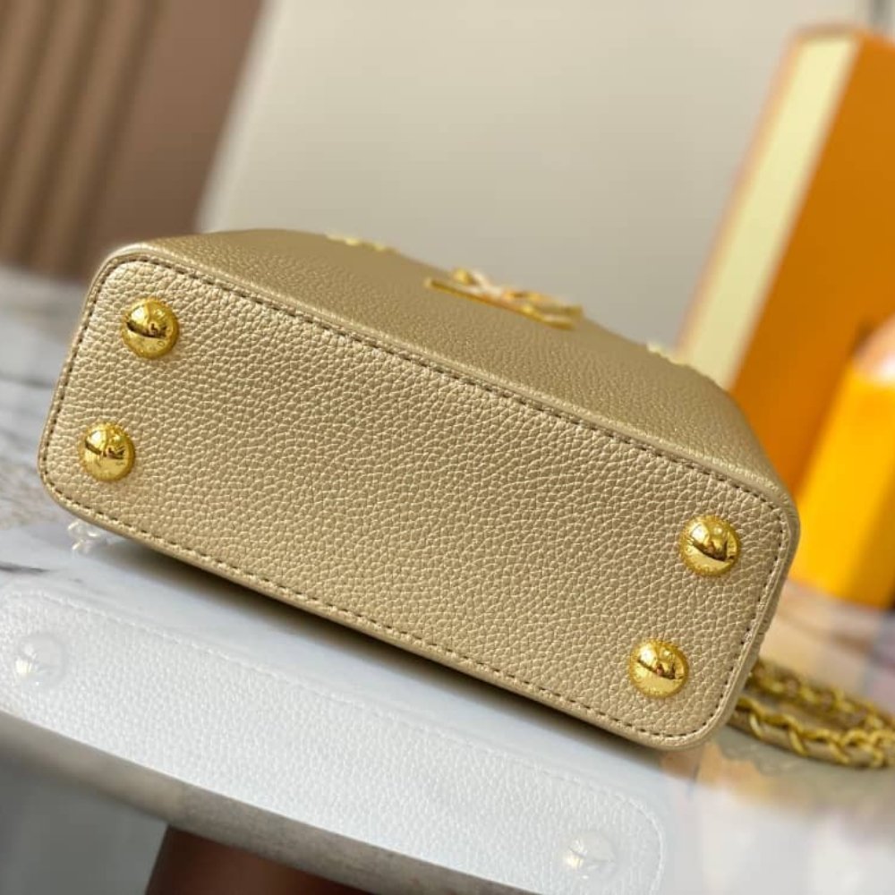 L0vis Vvtt0n Capucines Mini Gold 21Cm M24583