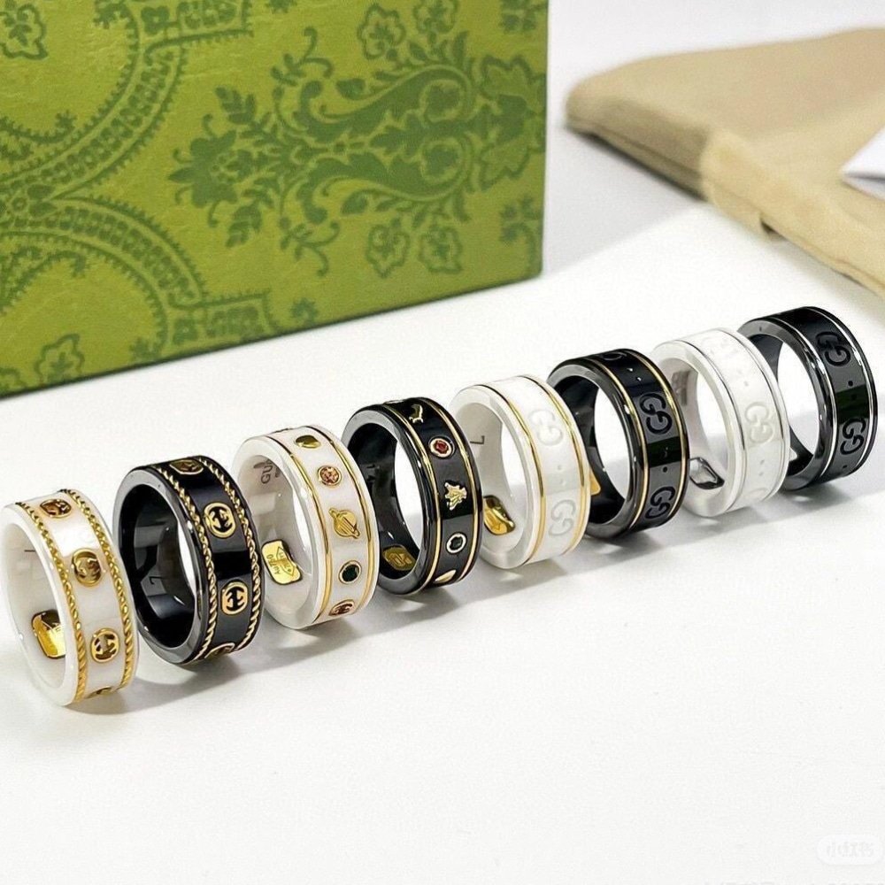 Gvc*1 Icon Thin Band In White Gold