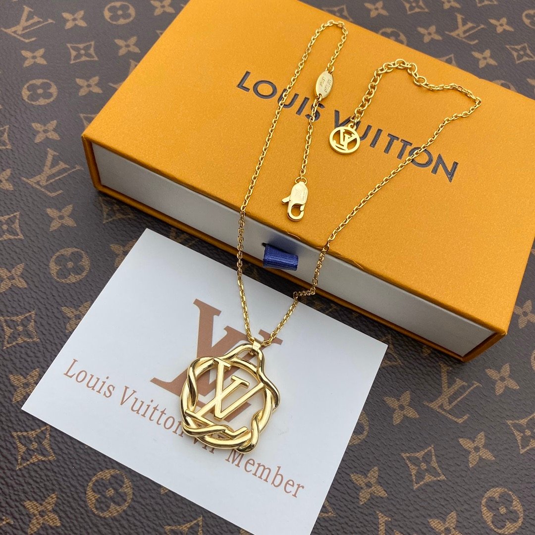 L0vis Vvtt0n Garden L0vise Gold Necklace