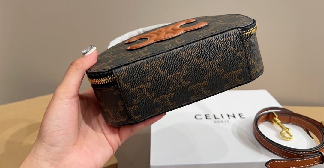 Ce1i*e Half Moon Case Cuir Triomphe In Triomphe Canvas And Calfskin Tan 18Cm 10K642Ecm 04Lu