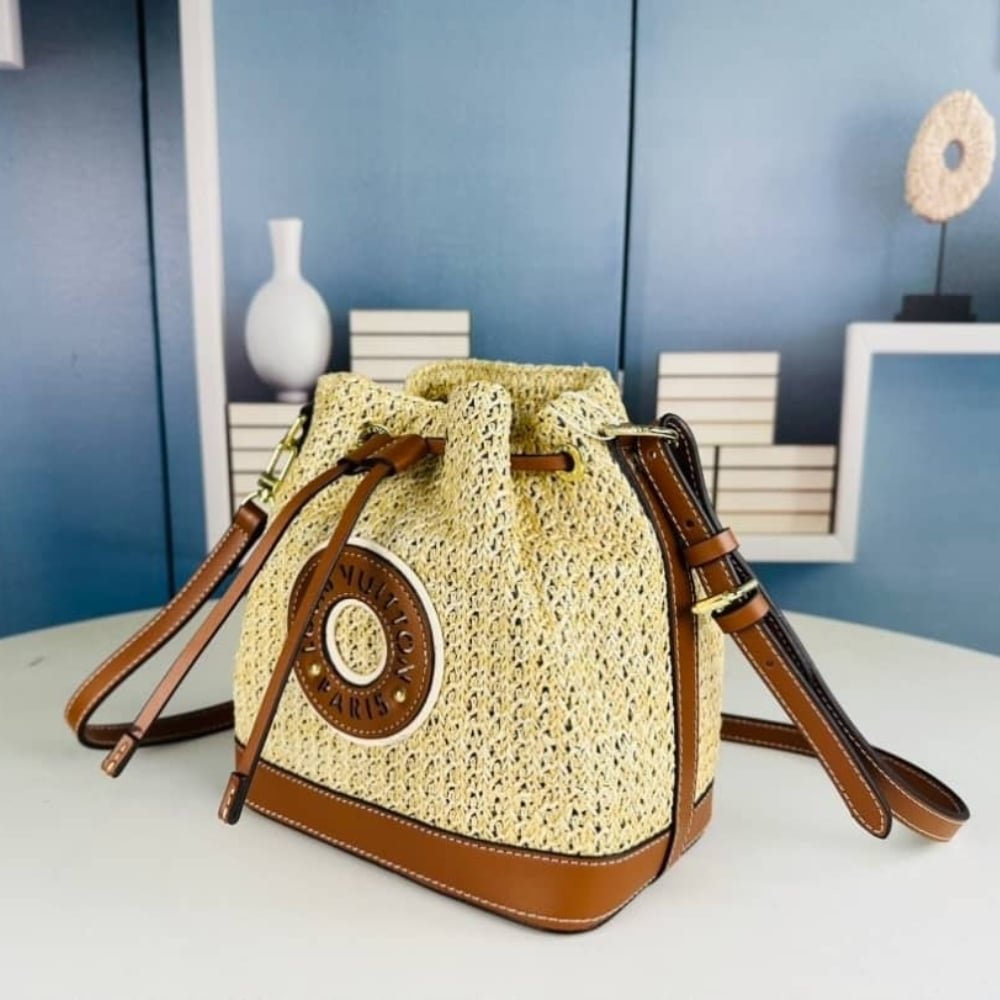 L0vis Vvtt0n Noé Bb Natural Tan 18Cm M24722