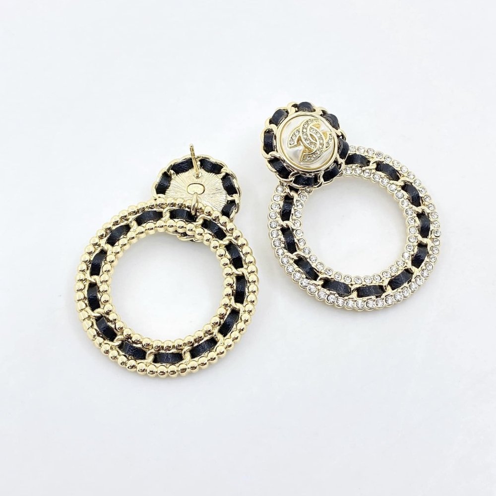 Ch**el Crystal Pearl Cc Chain Hoop Drop Earrings Gold Black