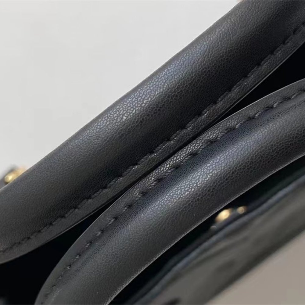 L0vis Vvtt0n Onthego PM Black 25Cm M45653