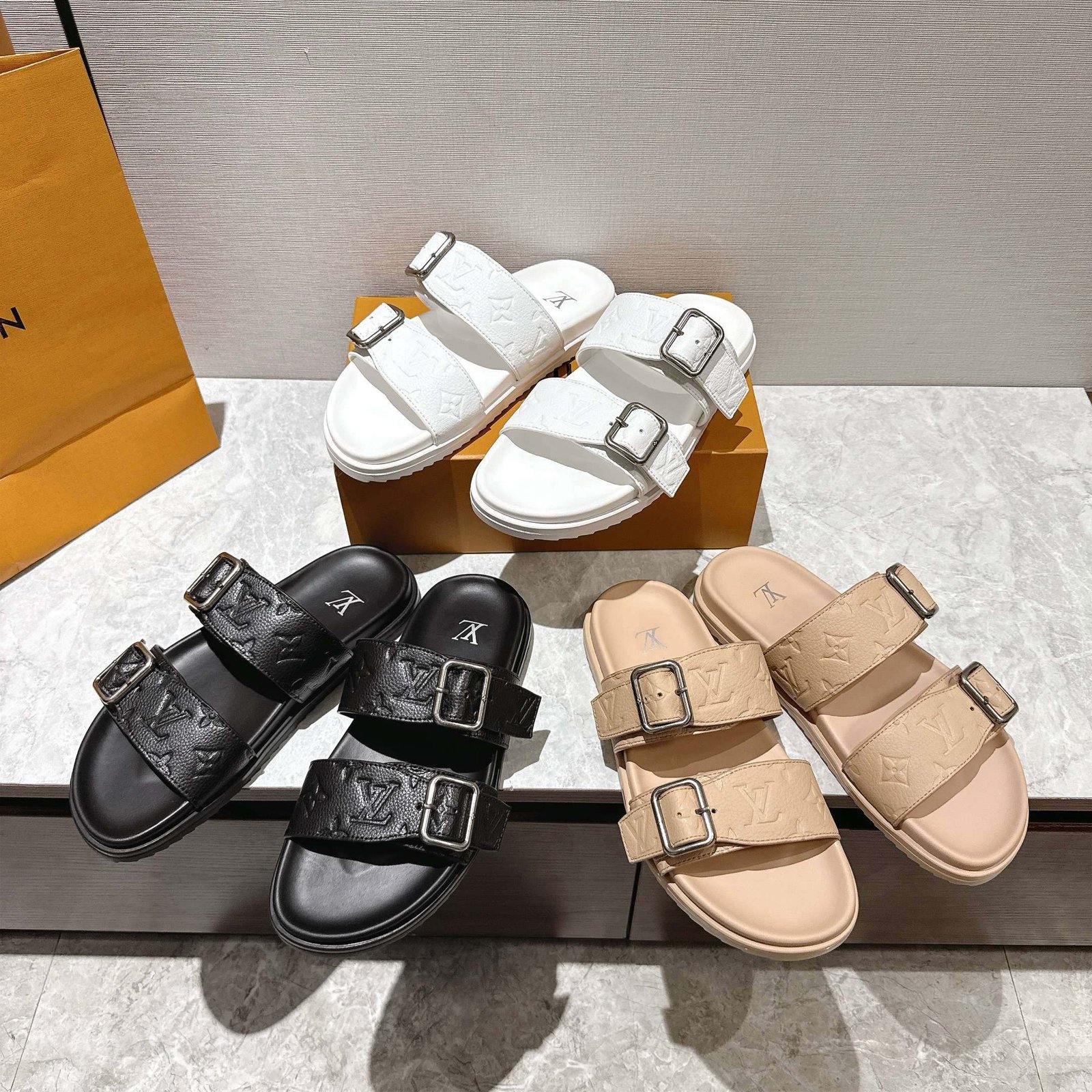 L0vis Vvtt0n LV Venice Mule Beige