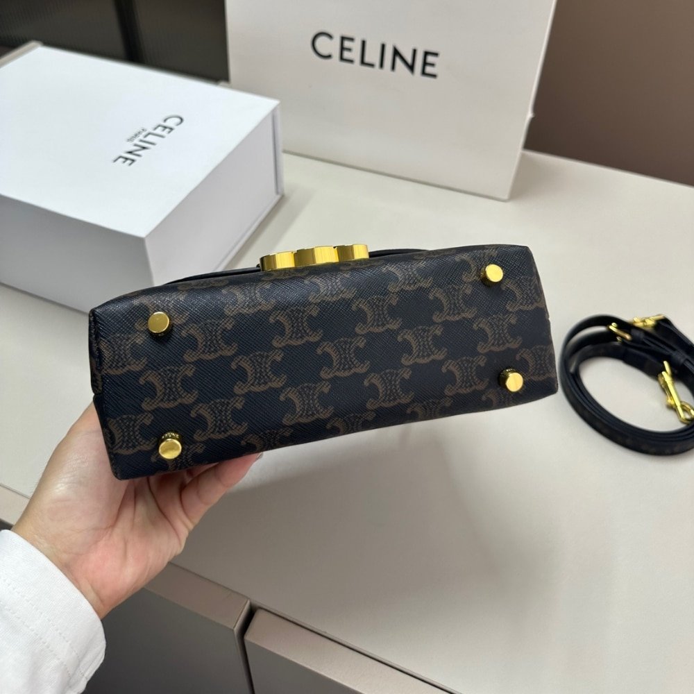 Ce1i*e Teen Nino Bag In Triomphe Canvas 20Cm 118112Frh 04Lu