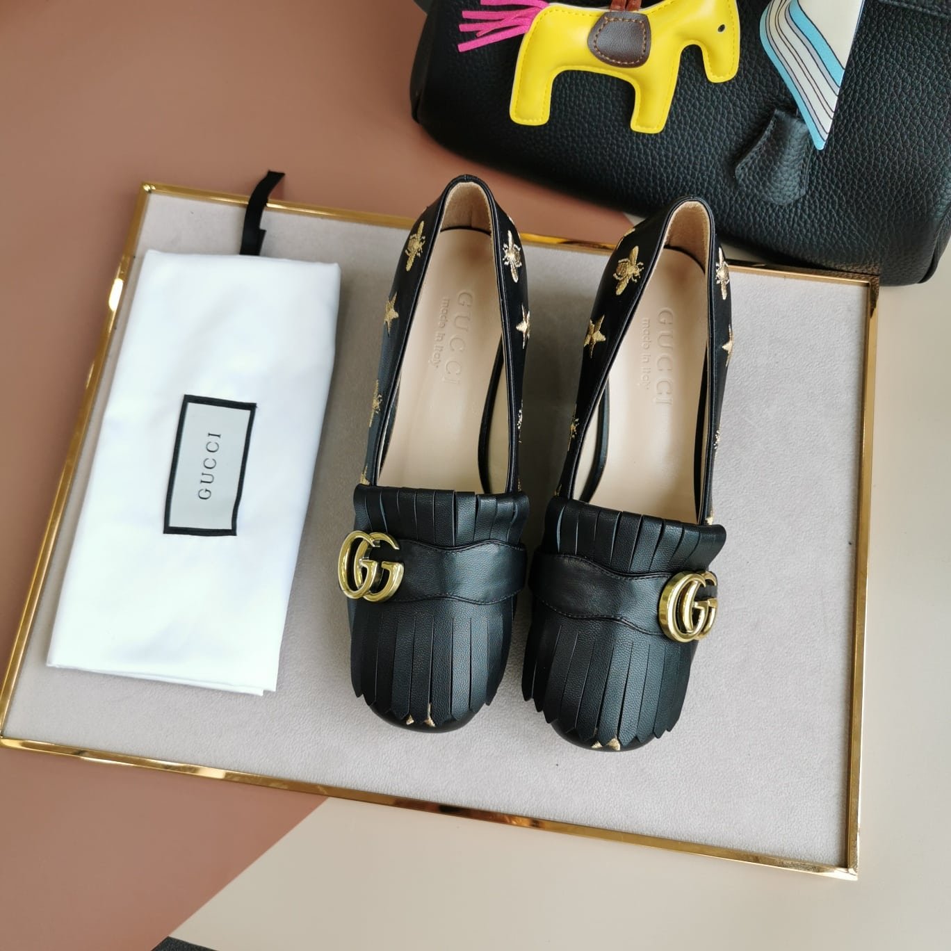 Gvc*1 Embroidered Bee Star Leather Mid-Heel Pump Black