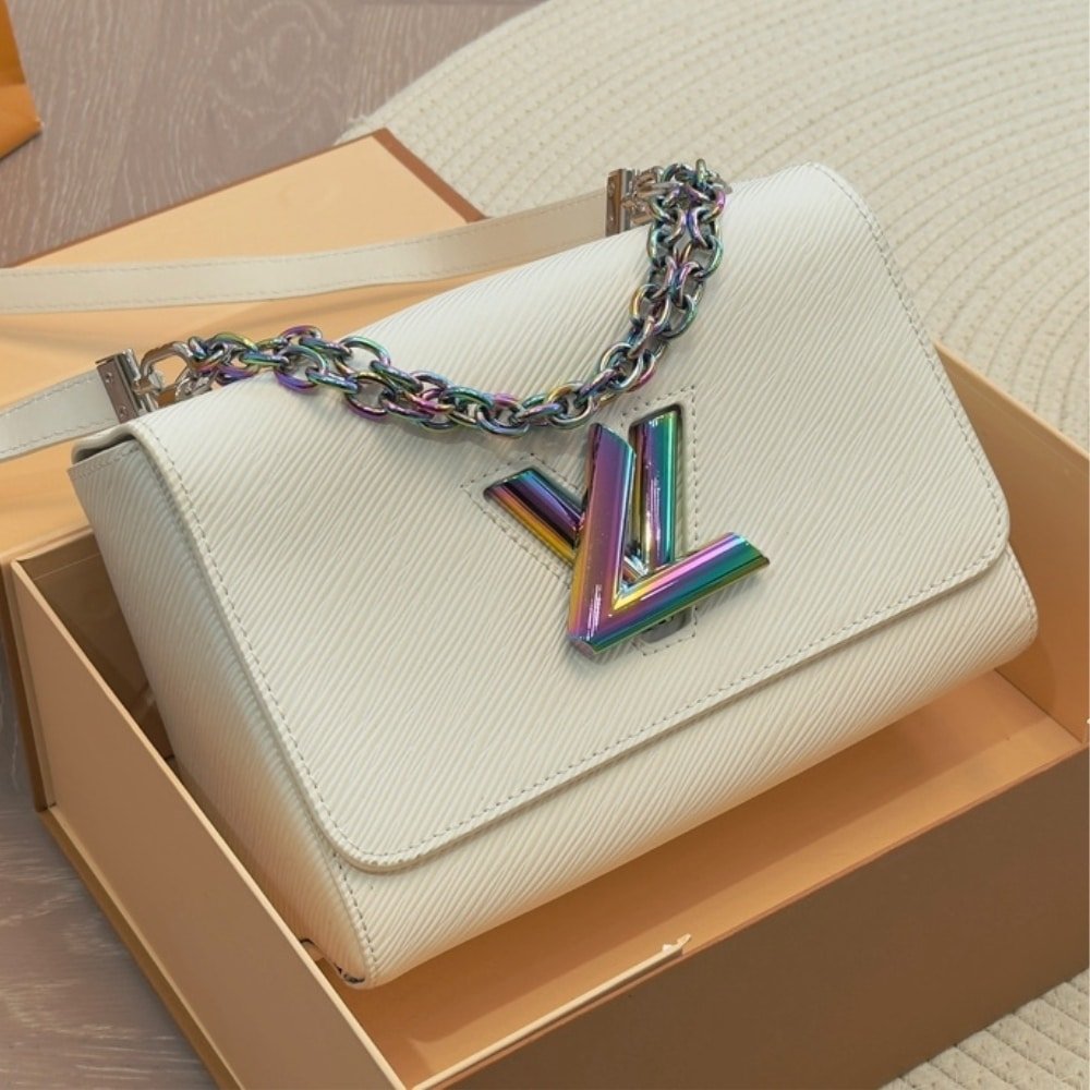 L0vis Vvtt0n Twist Crossbody Bags White Rainbow 23Cm