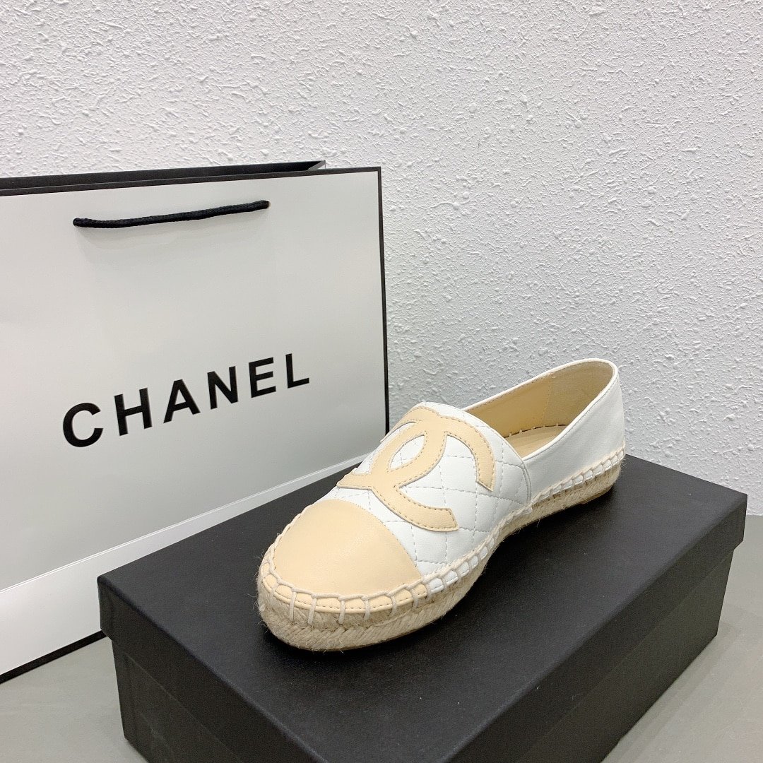 Ch**el Cc Espadrilles Slip On White Beige