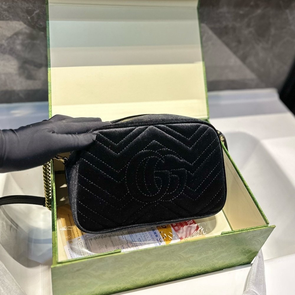 Gvc*1 Small Gg Marmont Camera Bag Velvet Black 23Cm