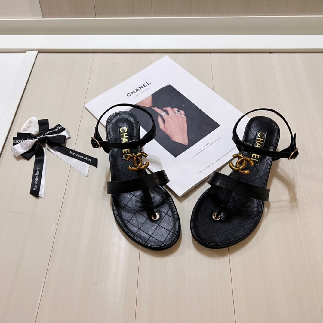 Ch**el Sandal Open Round Toe Flip Flops Black