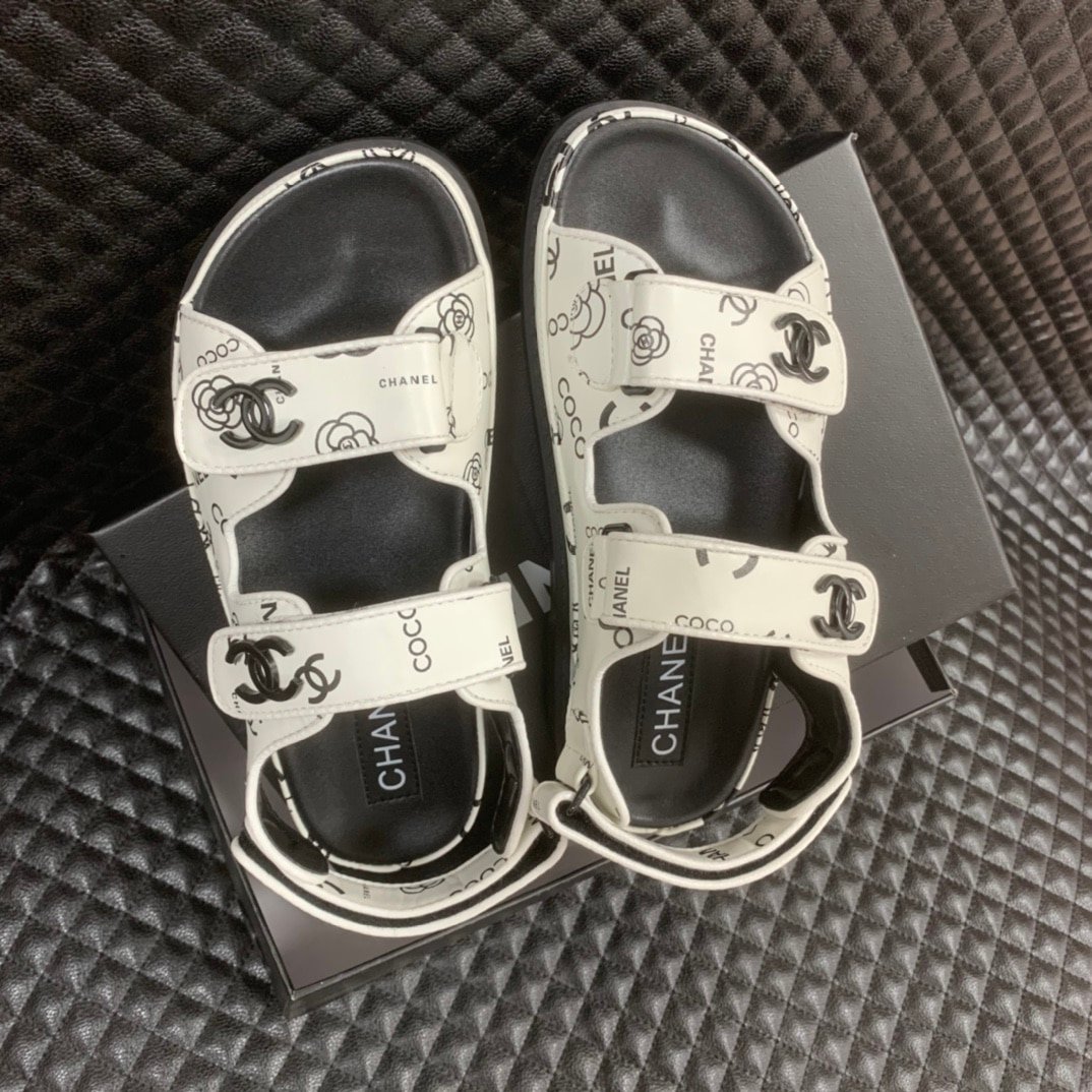 Ch**el Dad Slingback Sandals 23P Camelia Cc Logo