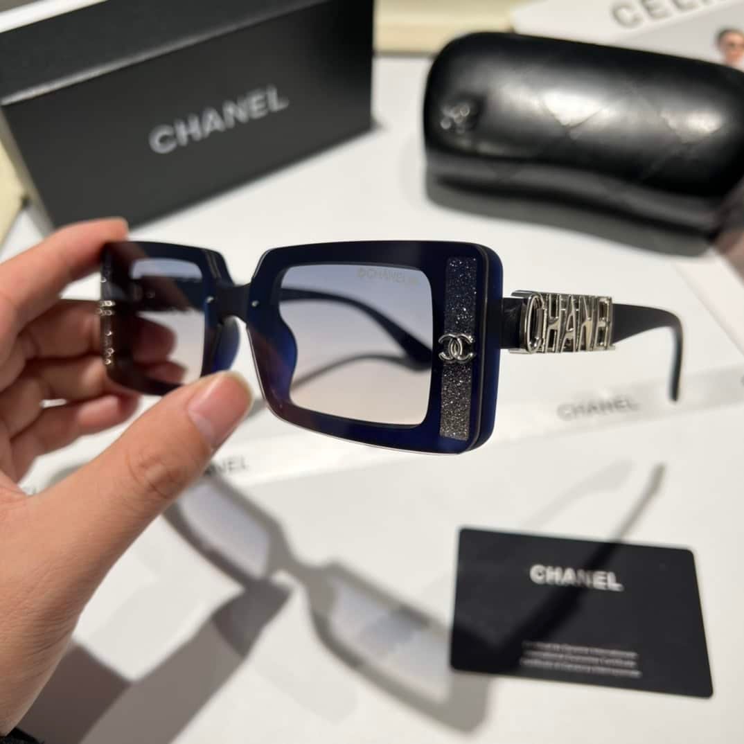 Ch**el Rectangle Shiny Design Gradient Sunglasses Deep Blue