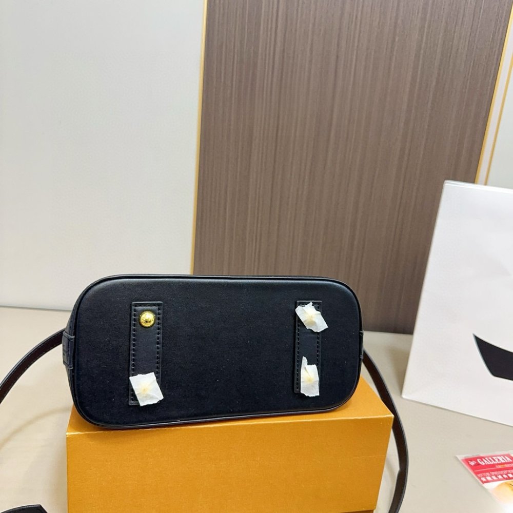 L0vis Vvtt0n Alma Denim Black 24Cm