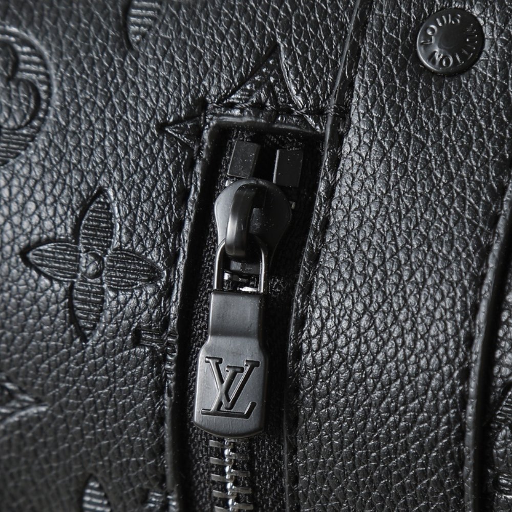 L0vis Vvtt0n City Keepall Black 27Cm M26750