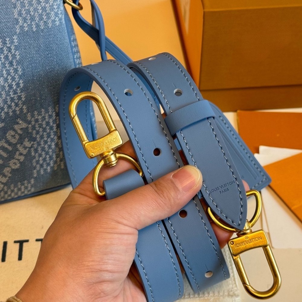 L0vis Vvtt0n Pochette Accessories Xl Damier Denim Blue 28Cm N00204