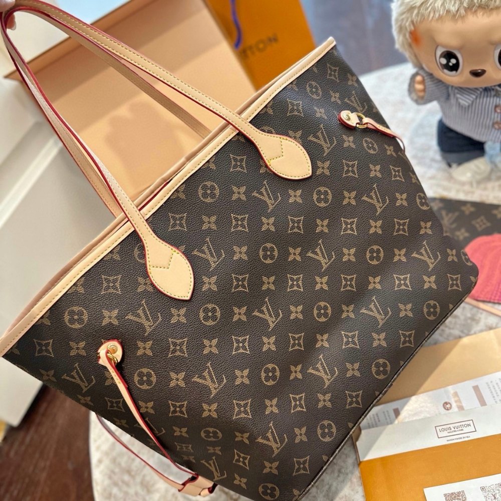 L0vis Vvtt0n X Yayoi Kusama Neverfull MM Monogram Pumpkin Dots Red 31Cm M46468