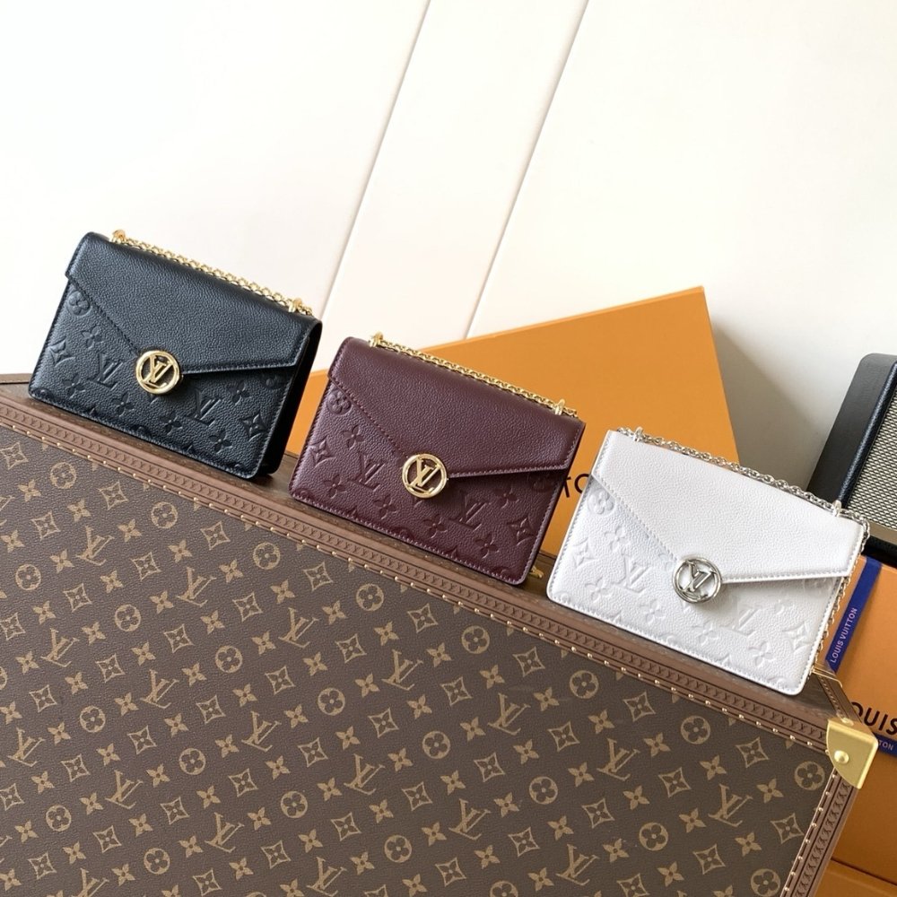 [S*per Vip 1:1] L0vis Vvtt0n Wallet On Chain Rosy Black 19Cm M13569