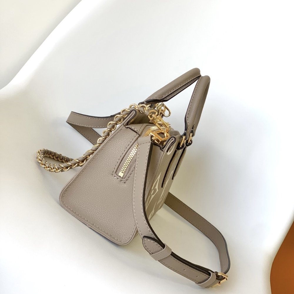 L0vis Vvtt0n Onthego East West Bag Bicolor Beige 25Cm M23641