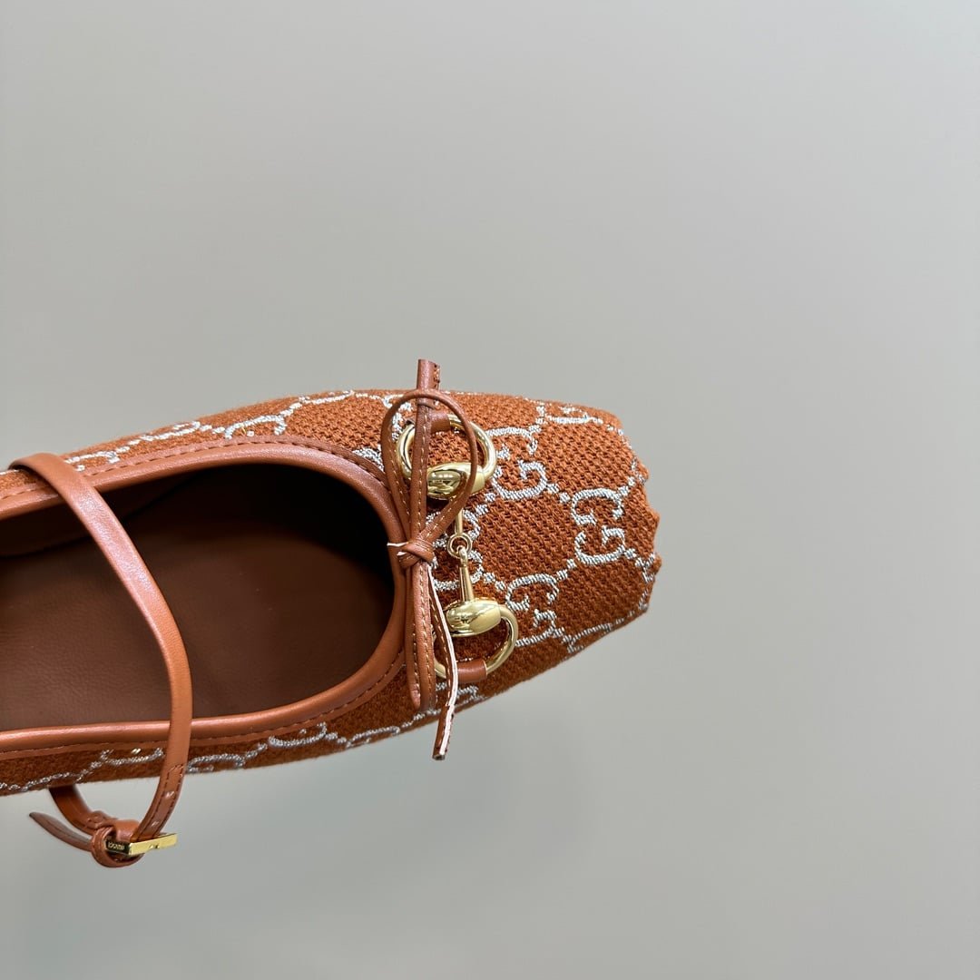 Gvc*1 Women’s Horsebit Ballet Flat Orange