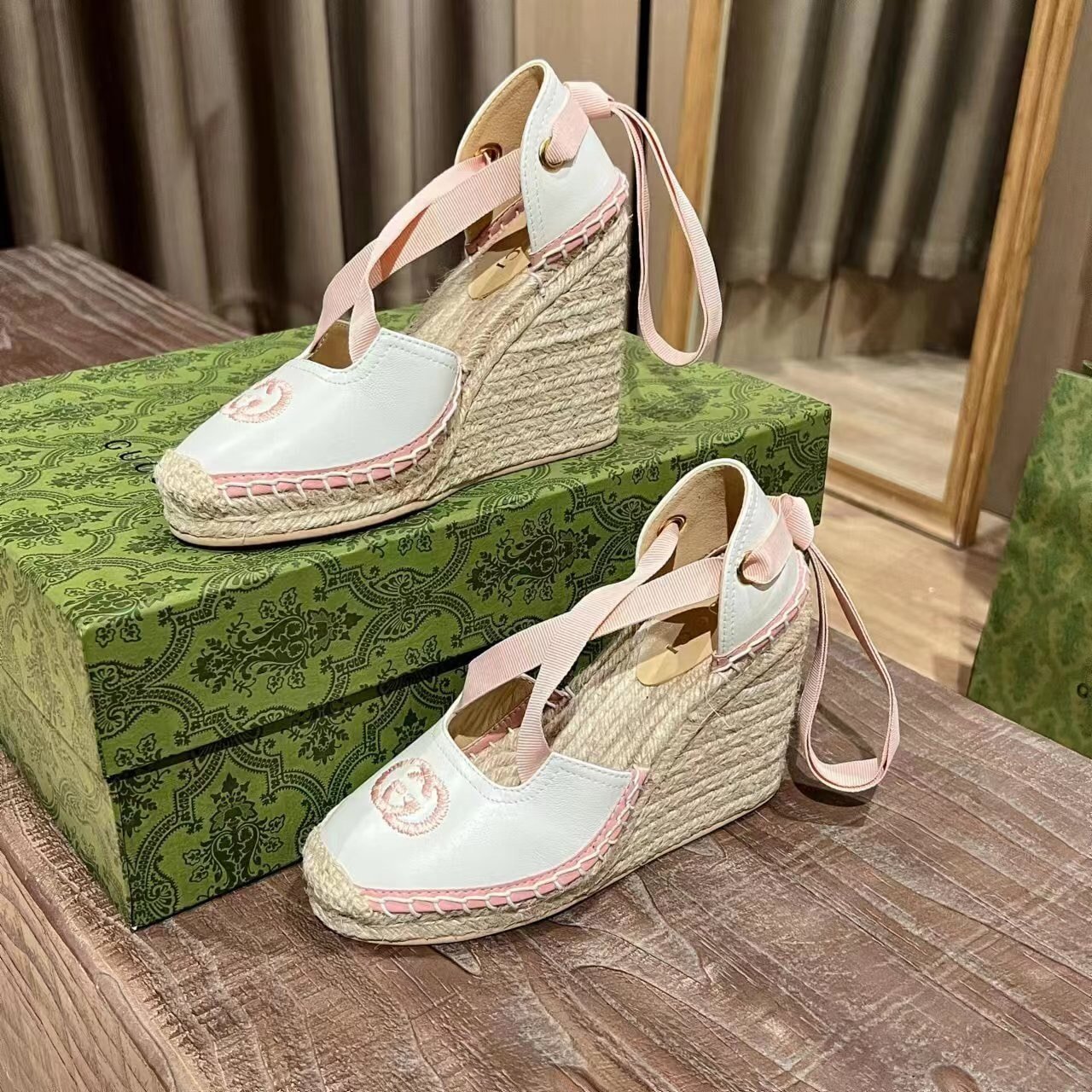 Gvc*1 Gg Canvas Wedge Espadrilles Pink