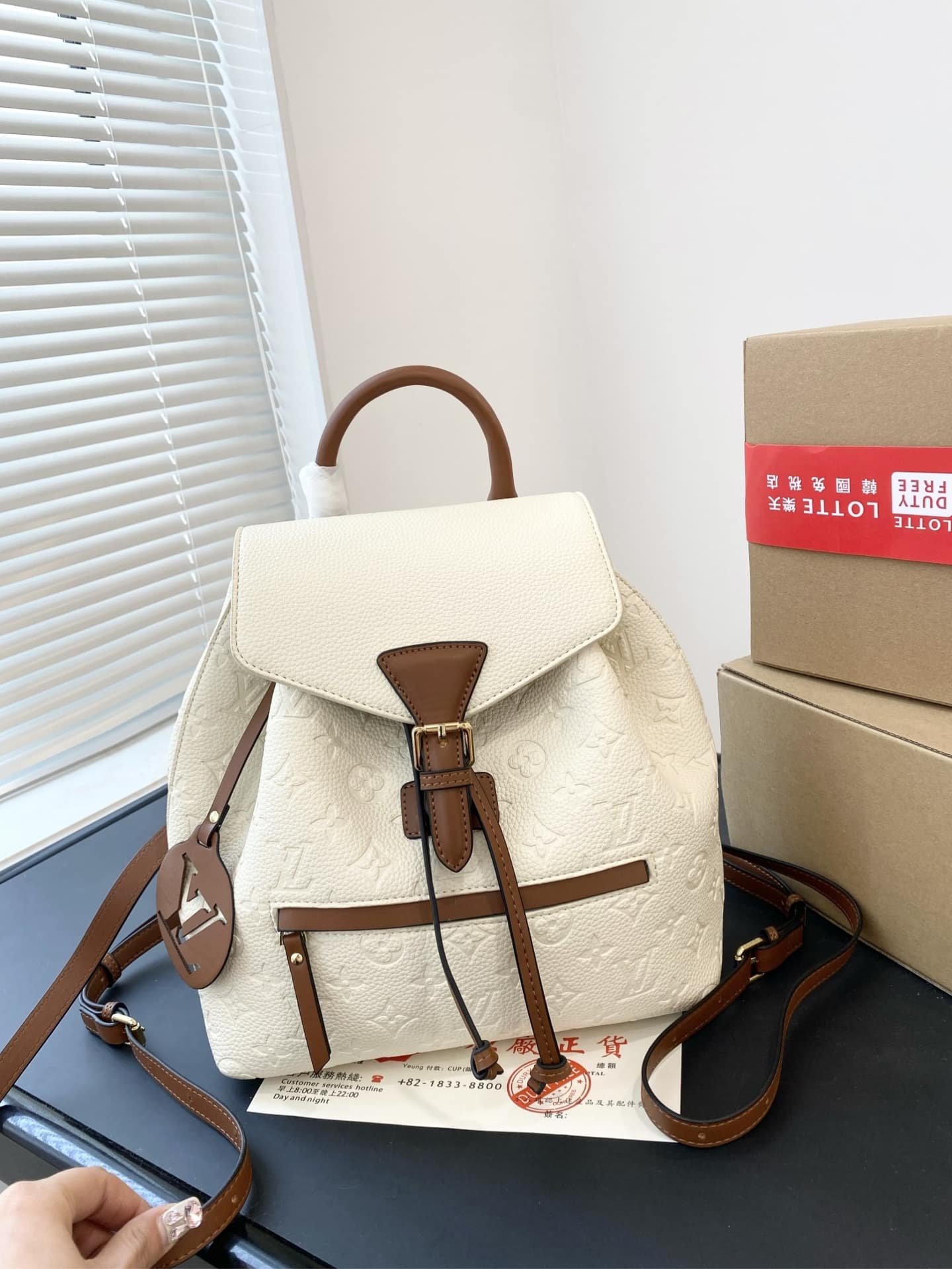 L0vis Vvtt0n Montsouris Backpack Empreinte White And Brown 25Cm