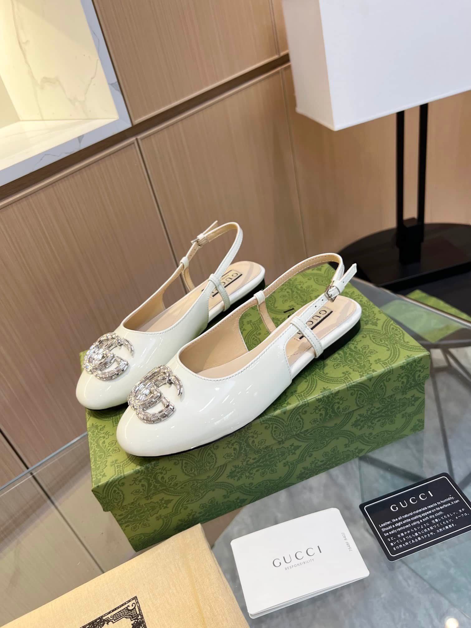 Gvc*1 Gg Crystal Slingback White