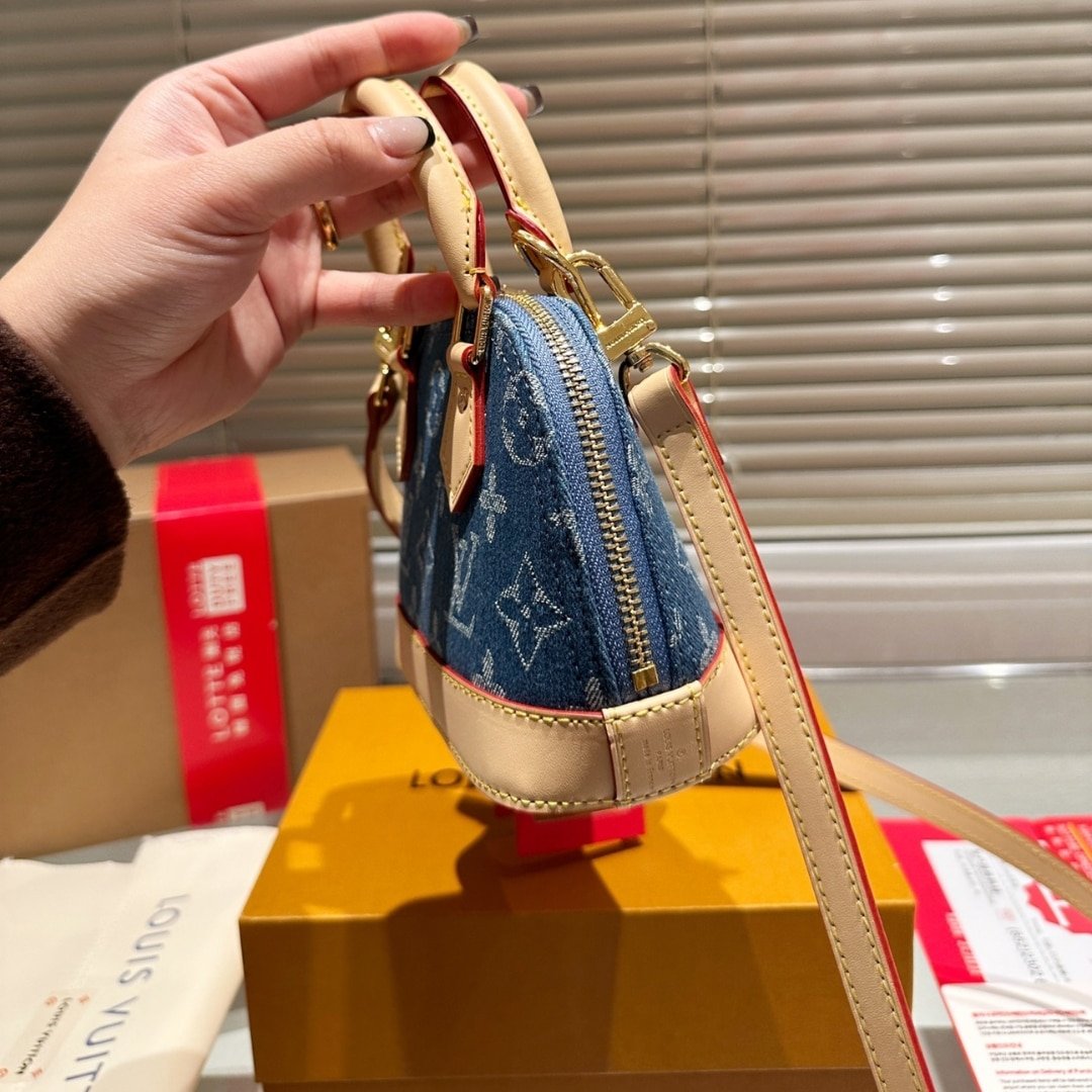 L0vis Vvtt0n Alma BB Monogram Canvas Bag Denim Blue 16Cm