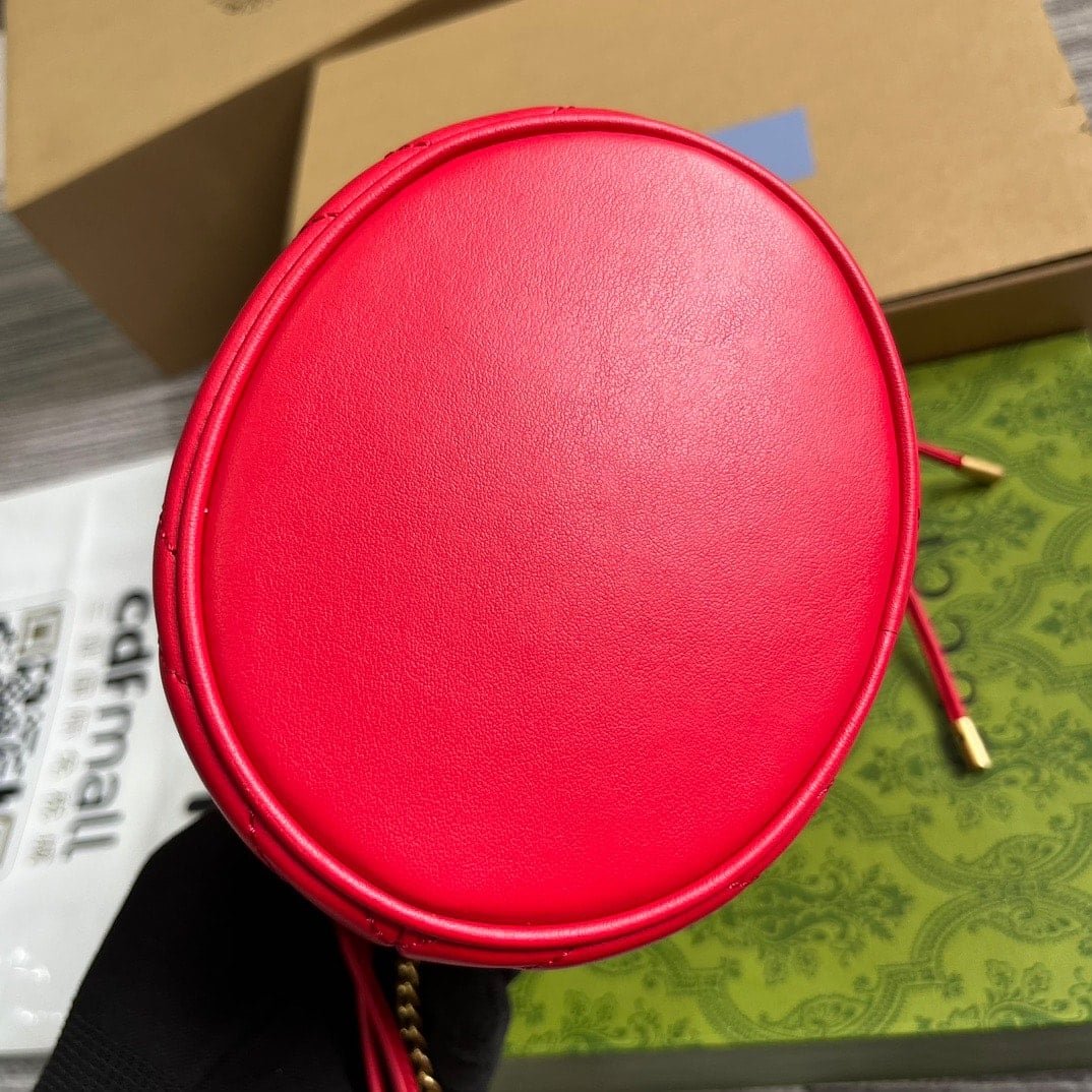 Gvc*1 Gg Marmont Matelassé Mini Bucket Bag Red 13Cm 575163 Dtdht 6832