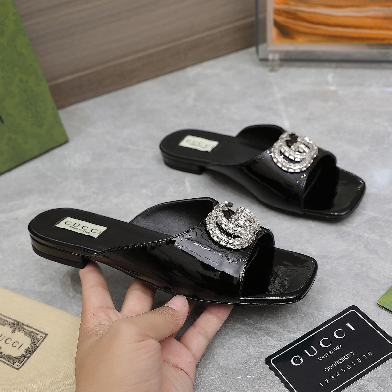 Gvc*1 Gg Crystal Slippers Black